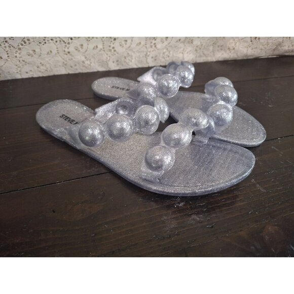 NWOB Steve Madden Zaza Silver Metallic Bubble Strap Slide Sandals/Size 6 - Picture 1 of 8